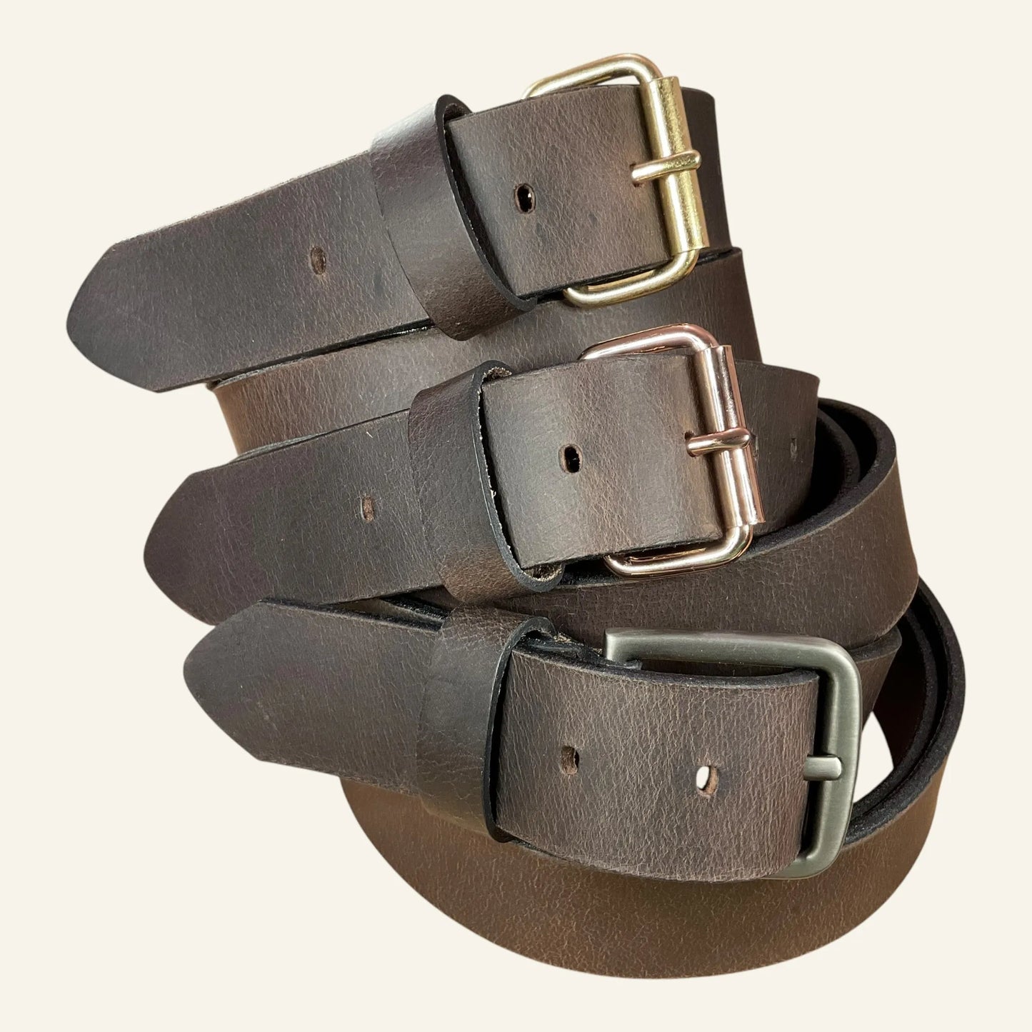 Présentation ceinture 4cm cuir épais avec différentes boucles