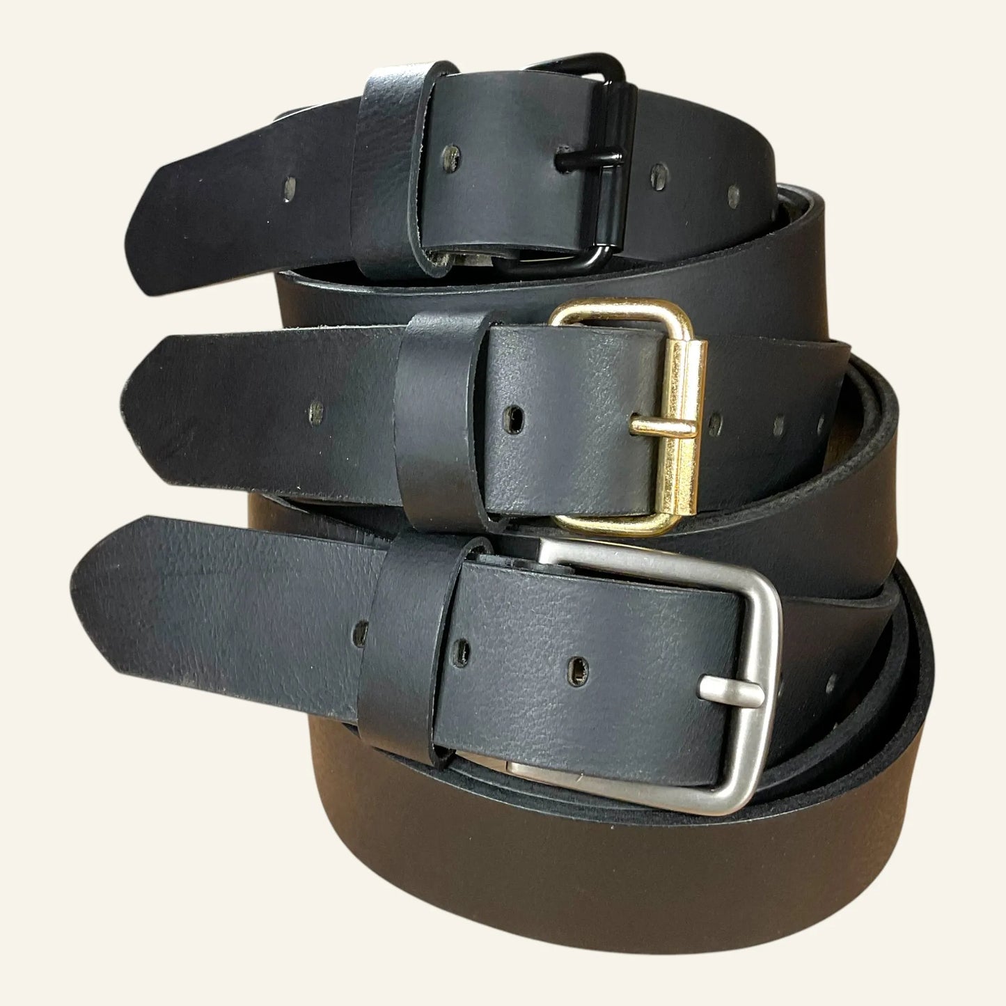 Ceintures en cuir noir avec 3 boucles différentes